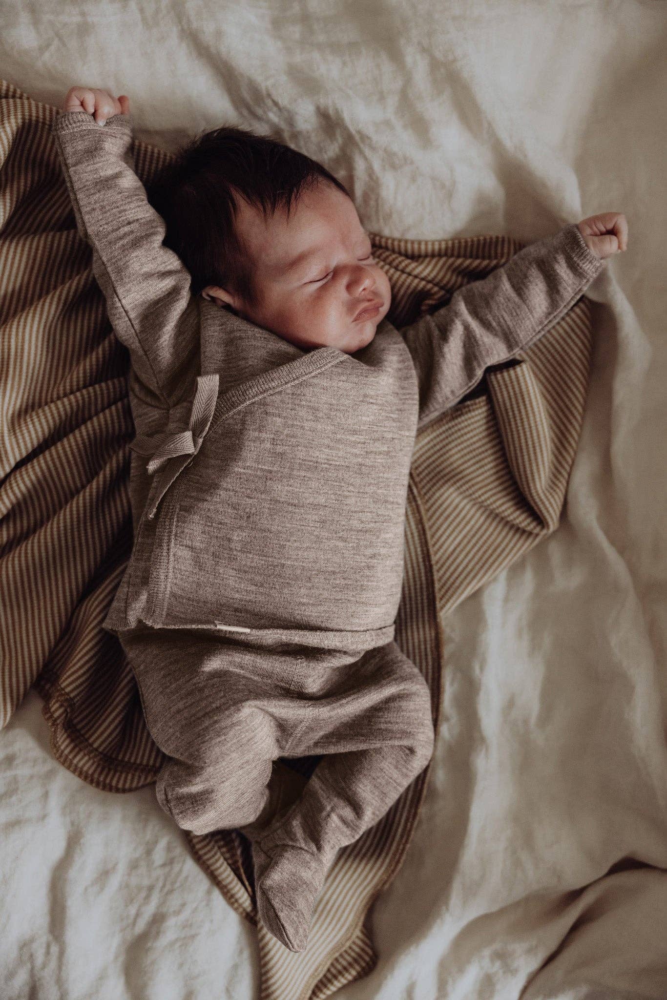 Wool Fleece Footed Pants - Sand: 3-6 months