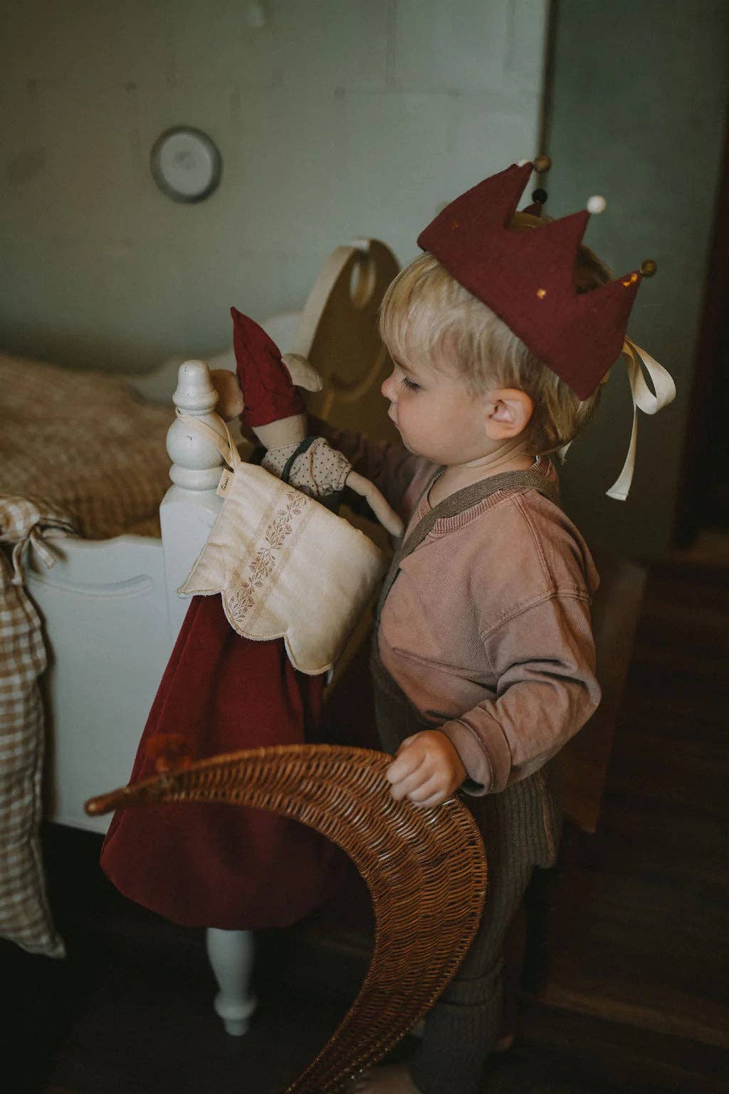 TISU children's crown, Rouge