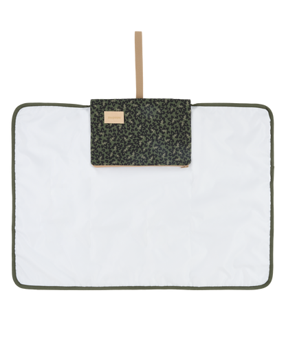 WATERPROOF CHANGING PAD HYDE PARK