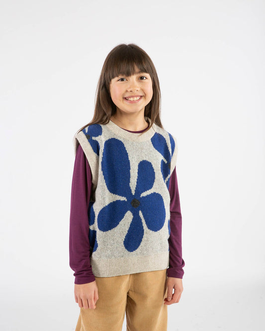 HUG FLOWER VEST