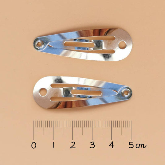 DAISY HAIR CLIPS (PAIR)