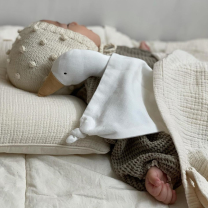 ORGANIC COTTON CUDDLE GOOSE