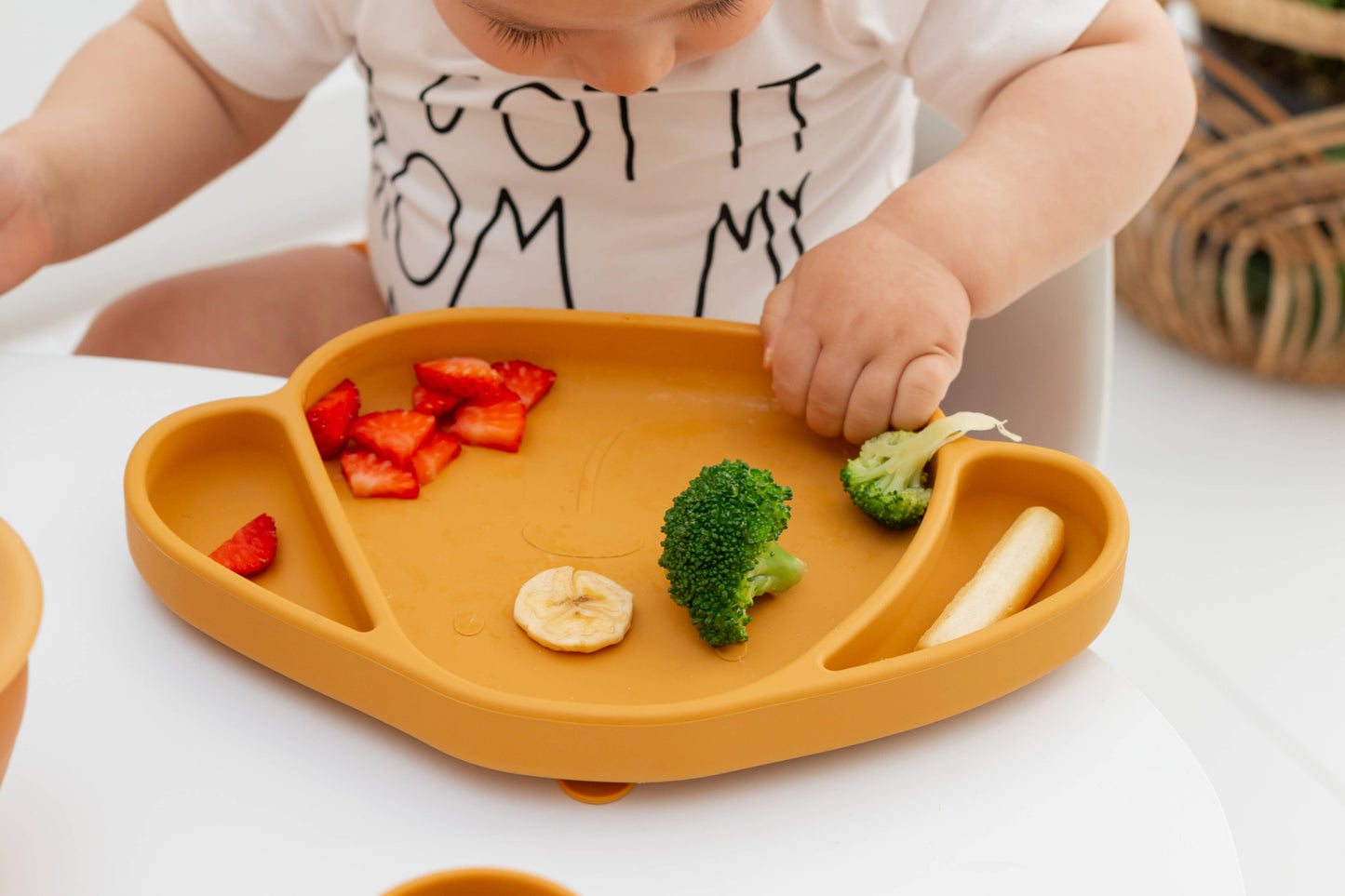 MILO THE DOG DISH MUSTARD