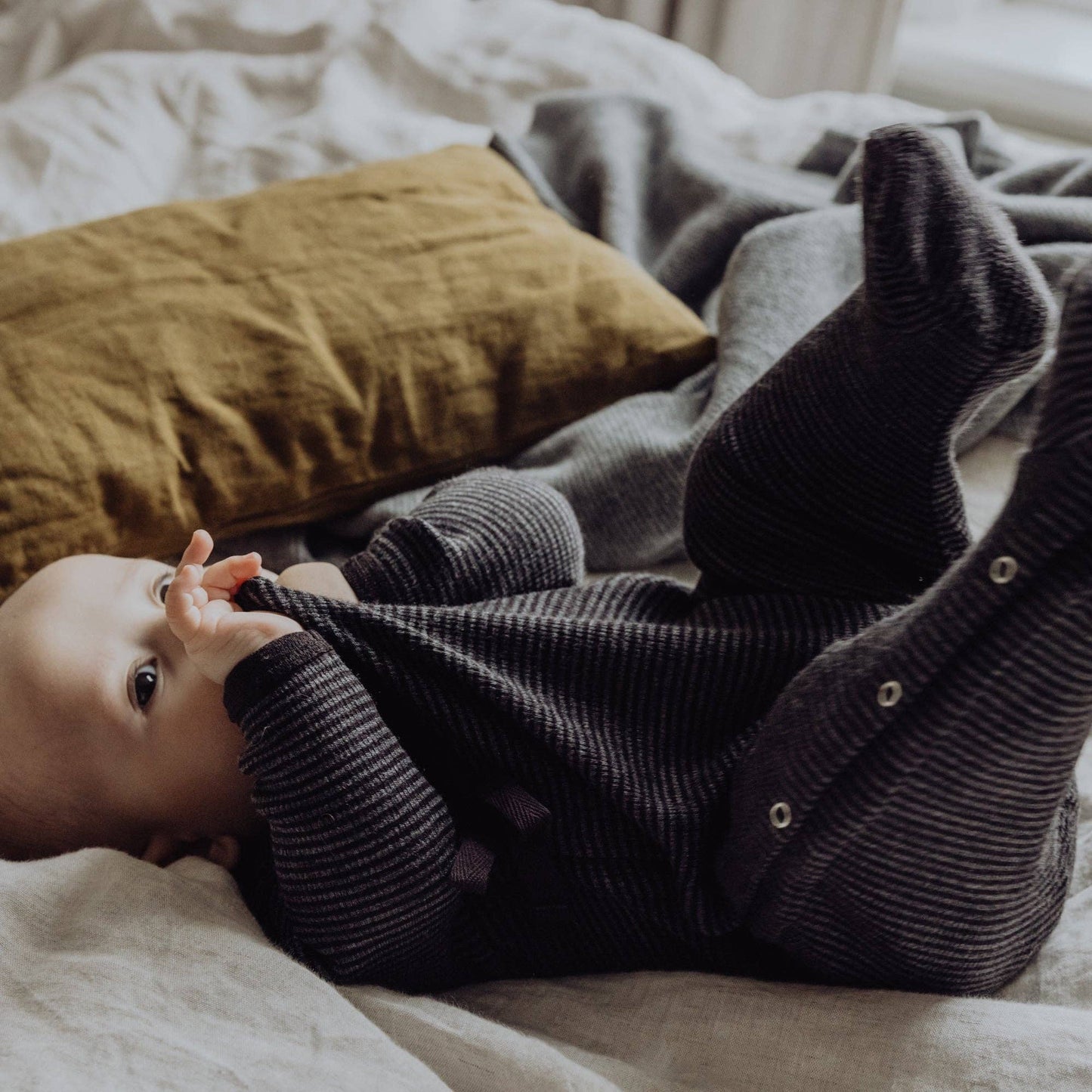 WOOL RIB FOOTIE STORM STRIPED 6-12 MONTHS