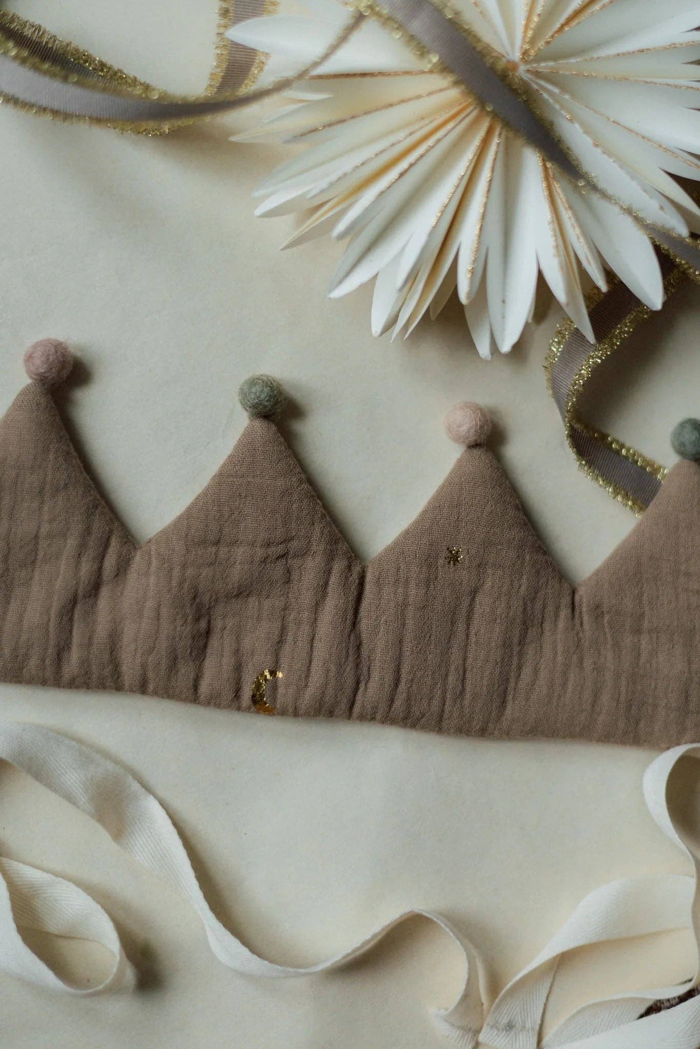TISU children's crown, Taupe