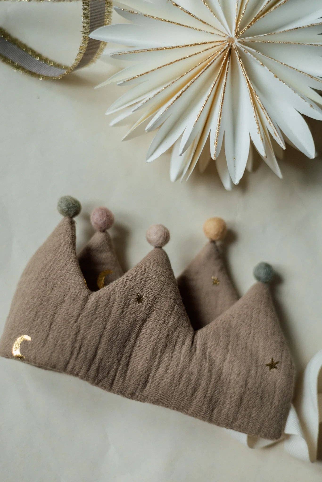 TISU children's crown, Taupe