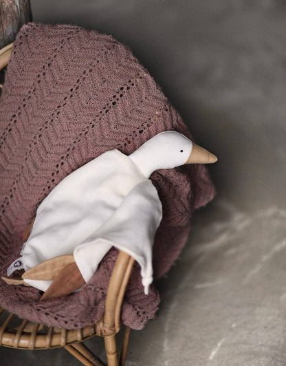 ORGANIC COTTON CUDDLE GOOSE