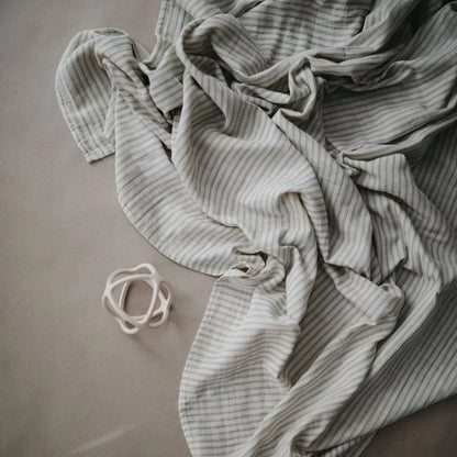 MUSHIE SWADDLE - SAGE STRIPES
