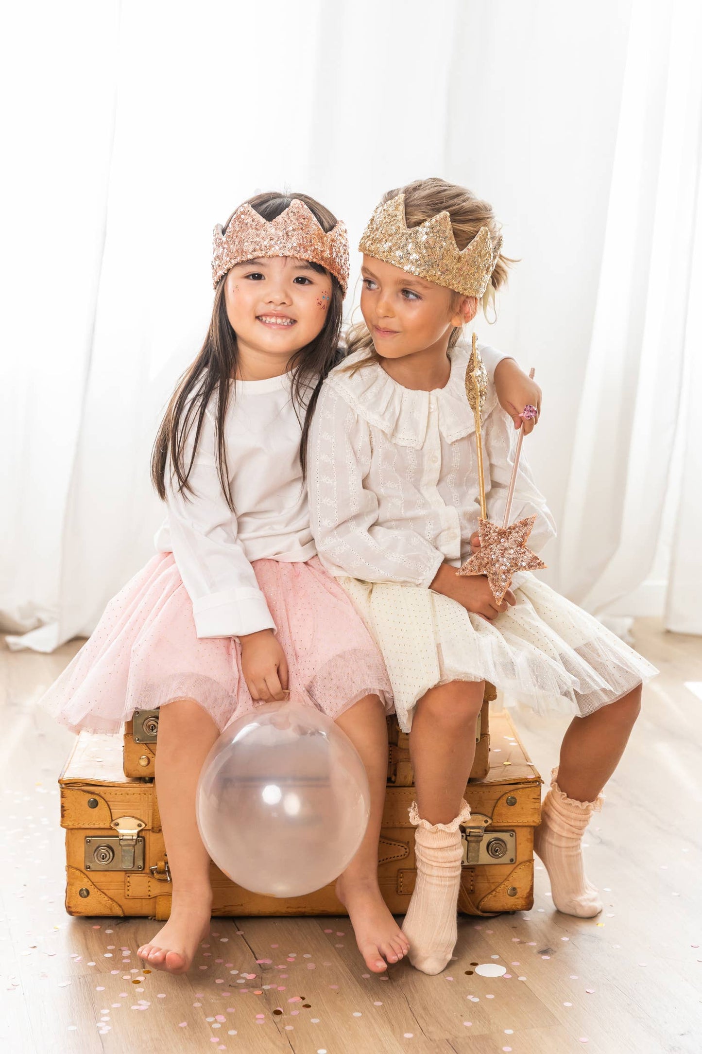 SEQUINS ROSES CROWN
