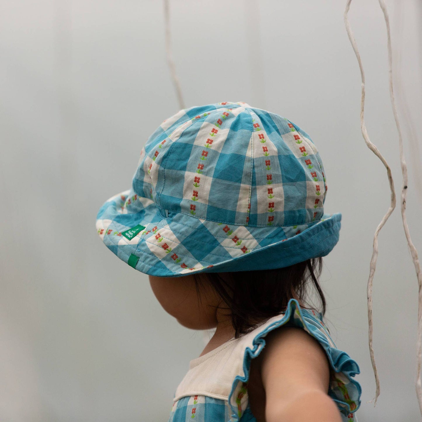 Blue Flowers Reversible Sunhat: Blue / 06-12m