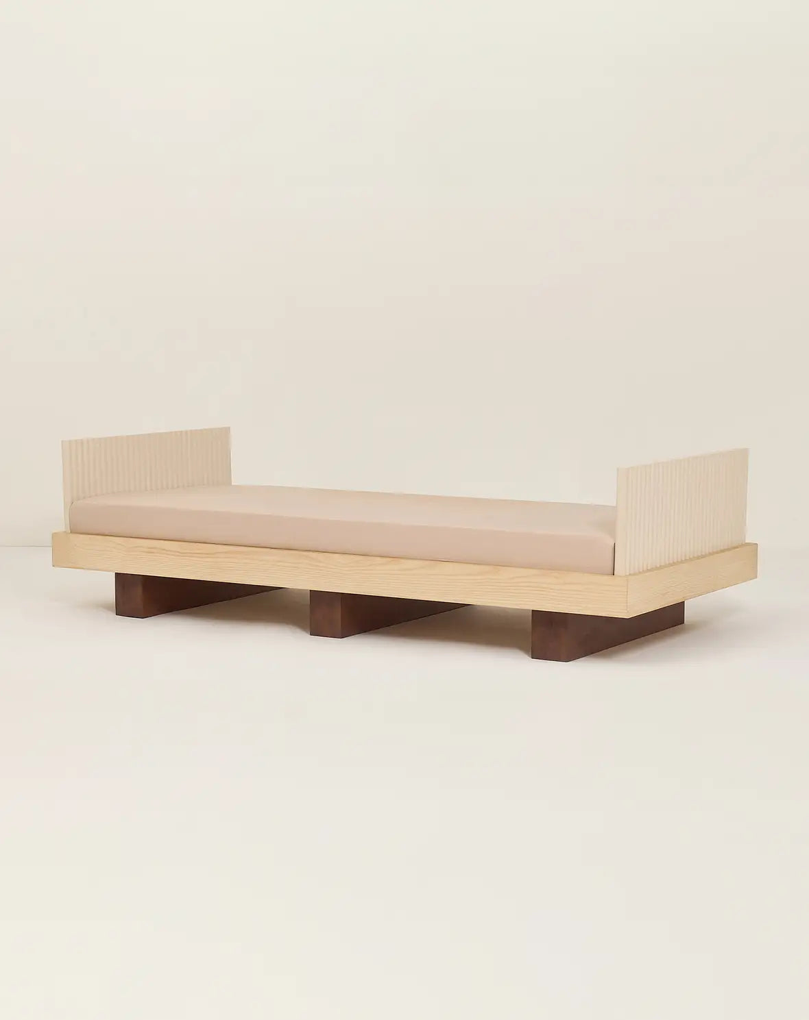 NBDZ x Heju Junior Bed Natural – Nobodinoz
