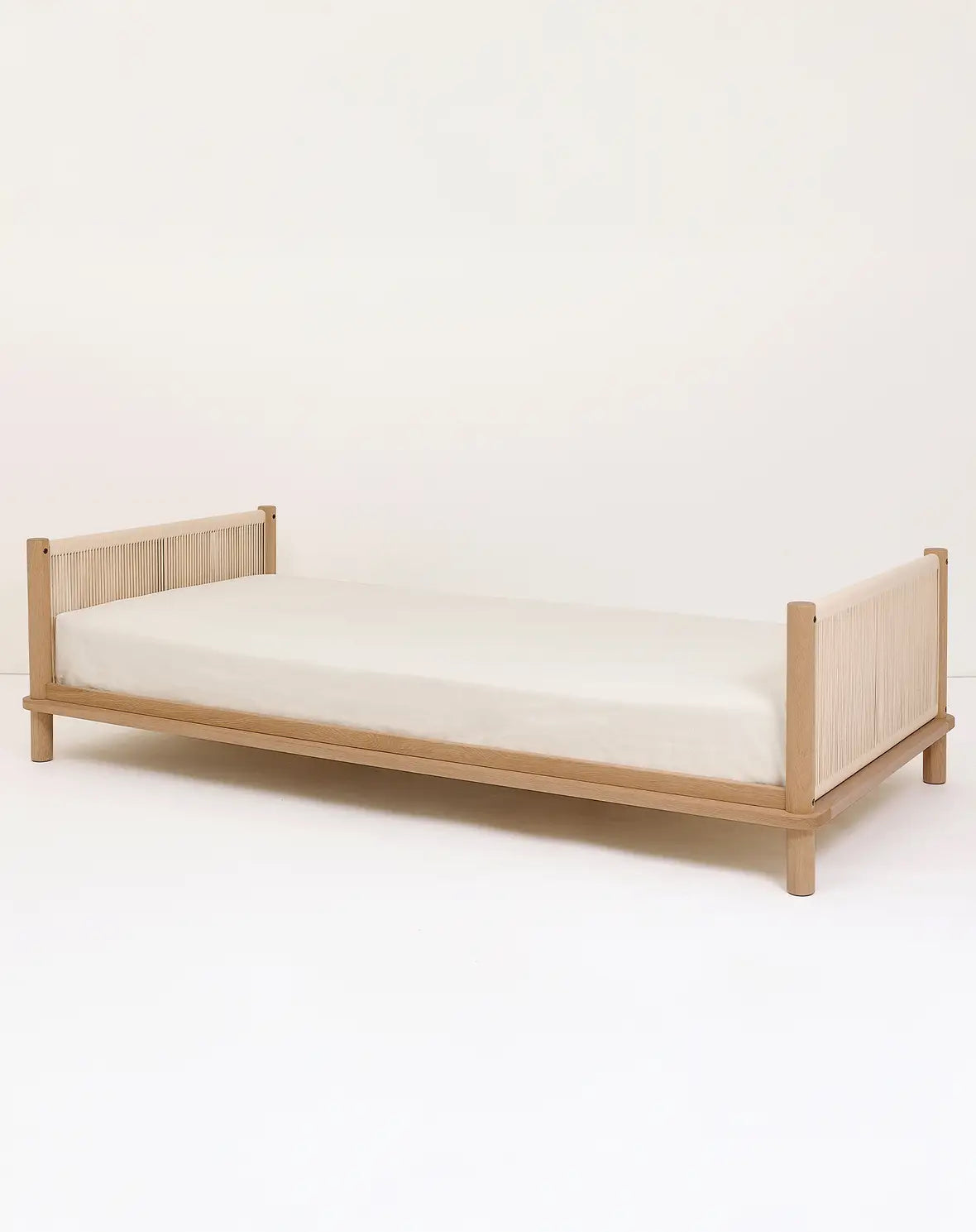 Latitude Single Bed Security Kit Sofa Extension Natural – Nobodinoz